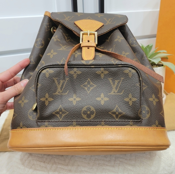 💕DISCONTINUED Very Rare Backpack LOUIS VUITTON Montsouris MM Monogram - Picture 10 of 16